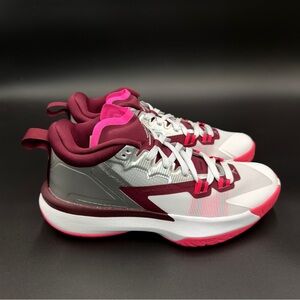 Nike Jordan Zion 1 Basketball Sneakers | Youth 7 (Men’s 7 / Women’s 8.5)